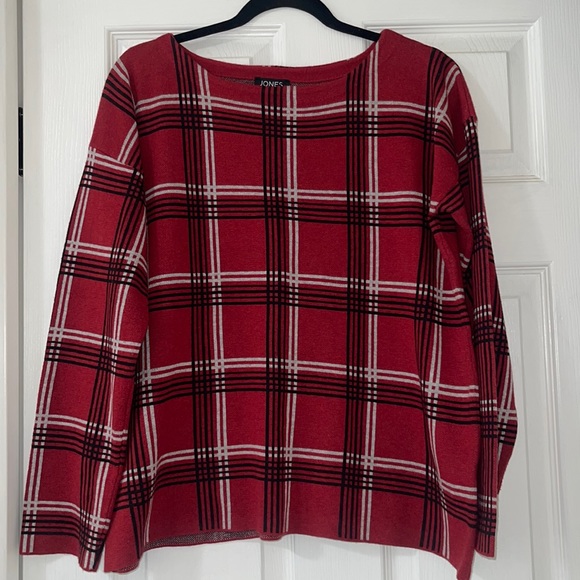 Jones New York Red Plaid sweater with rounded neckline - Picture 1 of 7